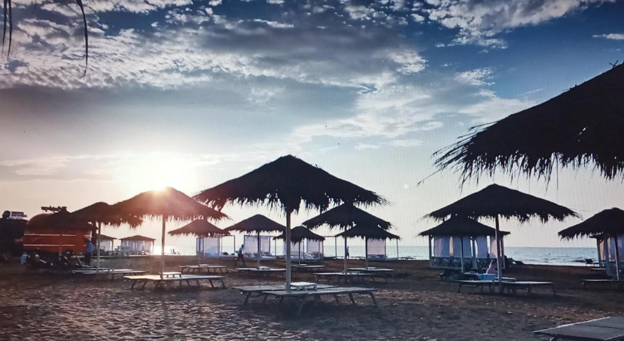 Hotel Sea Breeze Nardaran Exteriér fotografie